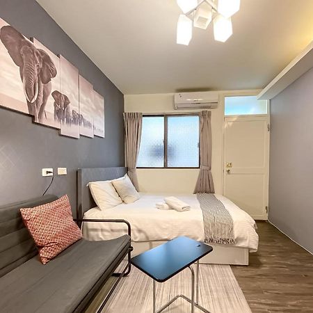 Fengjia Sleep Hotel Taichung Buitenkant foto