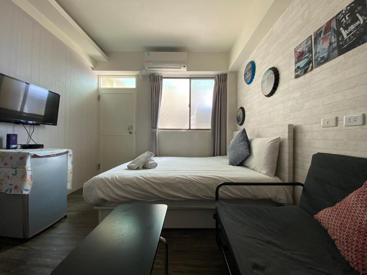 Fengjia Sleep Hotel Taichung Buitenkant foto