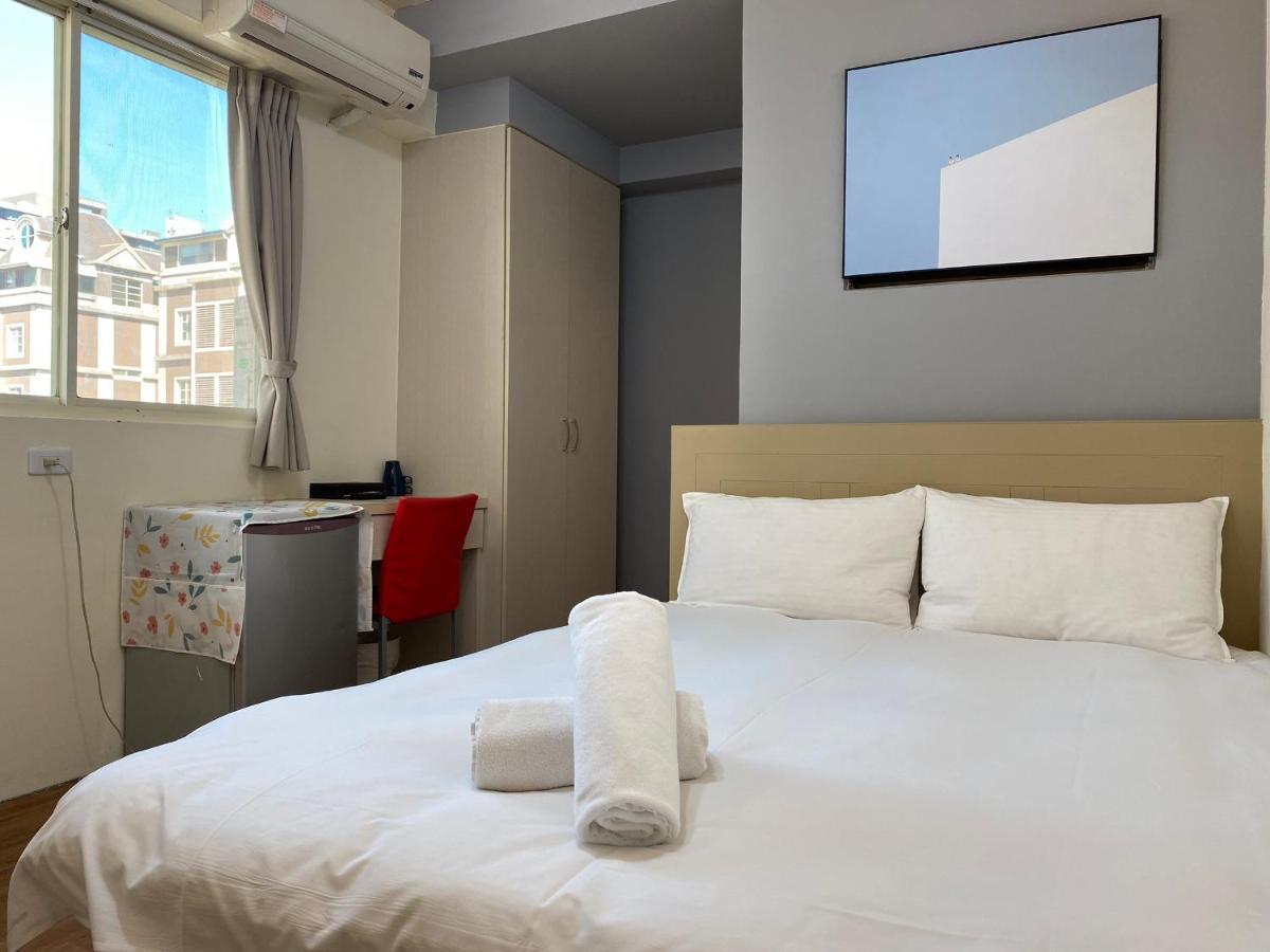 Fengjia Sleep Hotel Taichung Buitenkant foto