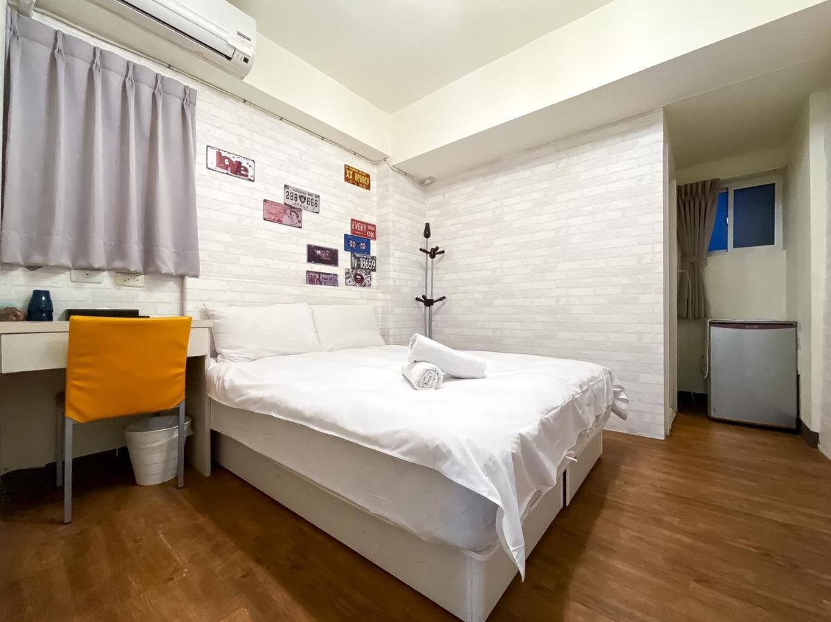 Fengjia Sleep Hotel Taichung Buitenkant foto