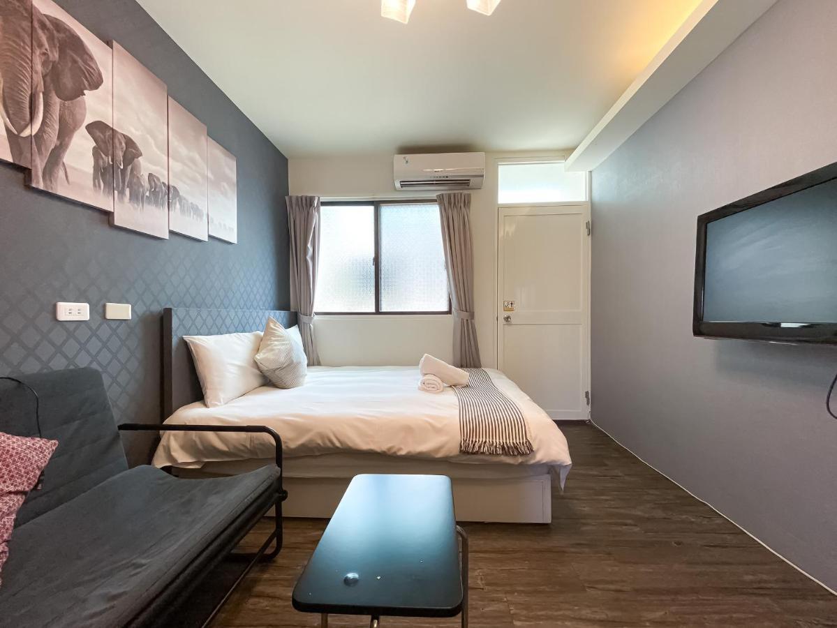 Fengjia Sleep Hotel Taichung Buitenkant foto