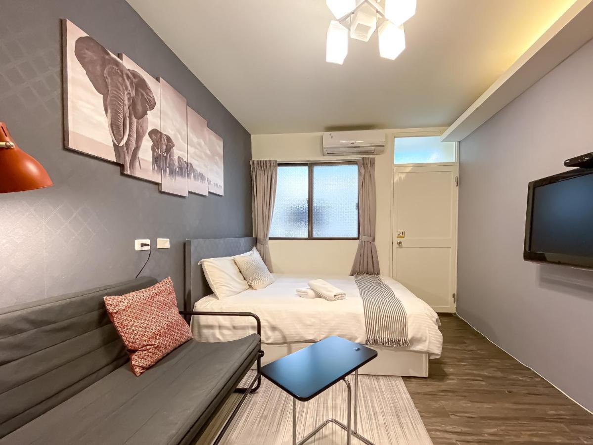 Fengjia Sleep Hotel Taichung Buitenkant foto